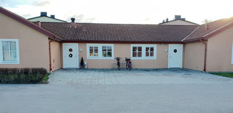 Solsidan är en gruppbostad i centrala Bromölla.